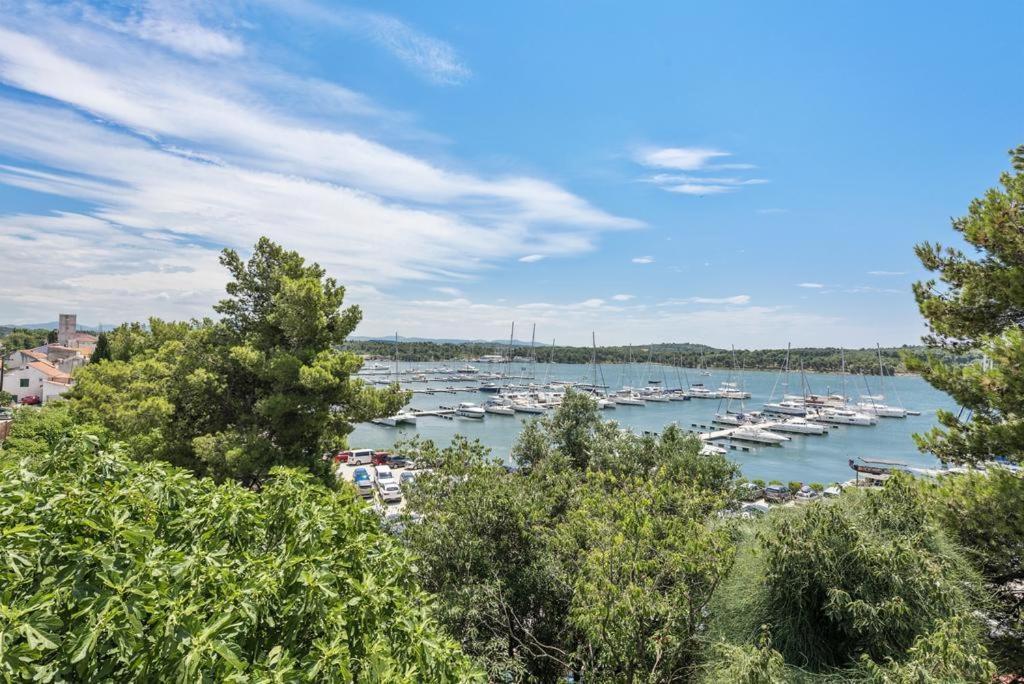 Apartments Tara, Sibenik - Mandalina Exteriör bild