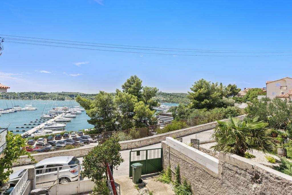 Apartments Tara, Sibenik - Mandalina Exteriör bild